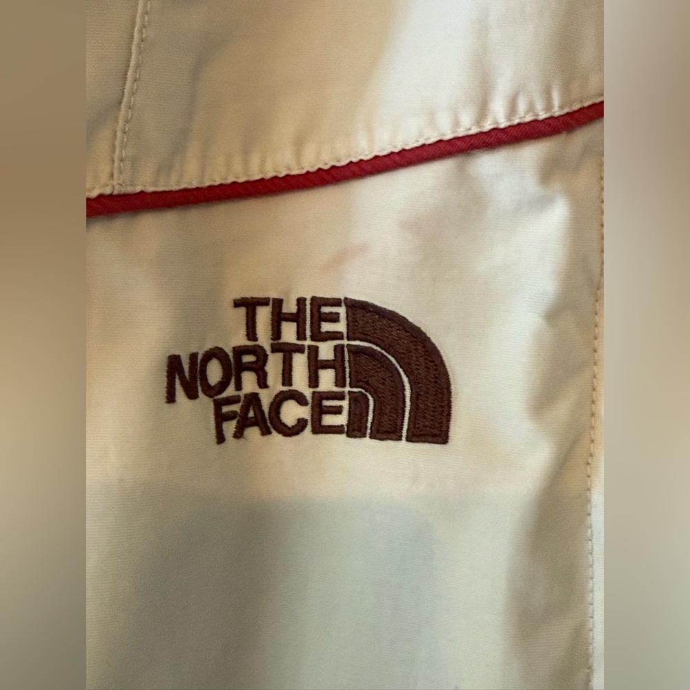 The North Face snow jacket - Picture 9 of 16